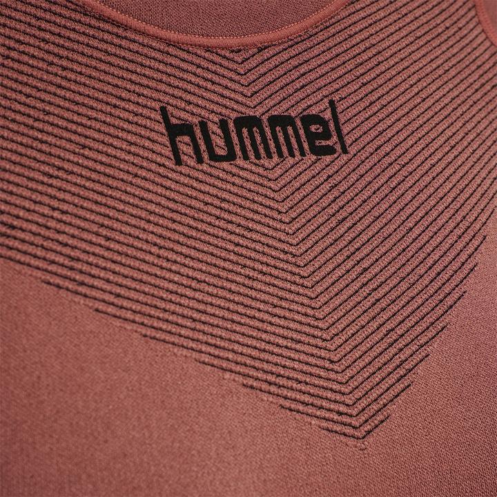 Actual product image hummel First Seamless Jersey L/S Woman (M/L)