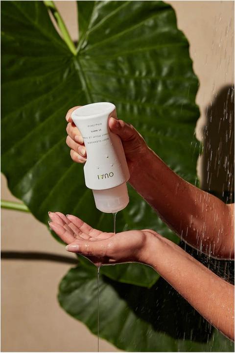 Actual product image Ouai Body Cleanser - St Barts (300 ml)