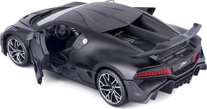 Actual product image Maisto Bugatti Divo 1/24 black matt