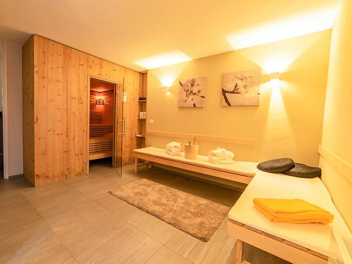 Actual product image Smartbox 2 nights with regional breakfast and sauna in the Surselva region (2 pers.)
