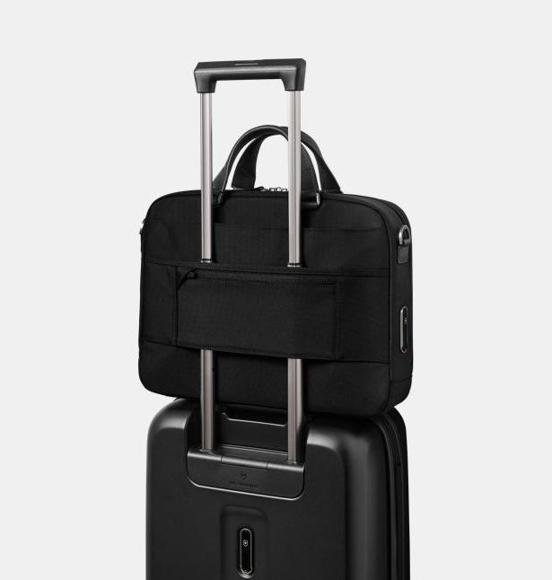 Produktbild Victorinox Mythic, Compact Briefcase, Black (14")