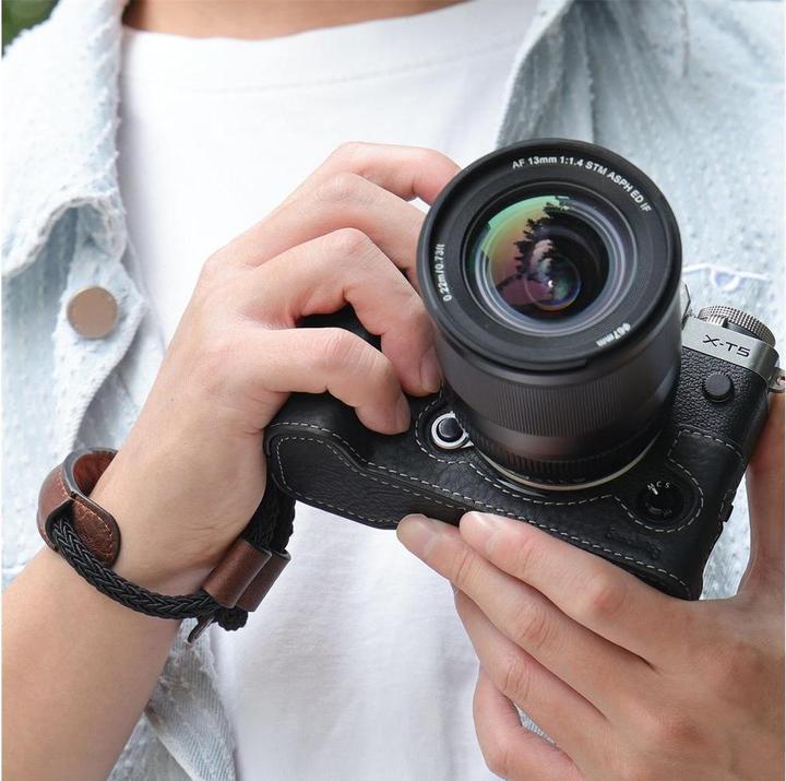 Immagine prodotto SmallRig 3927 Kit mezza custodia / tracolla per FUJIFILM X-T5 (novità)