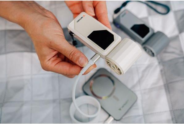 Produktbild Verbatim Handventilator Cool'n'Go AirJet weiss/silber