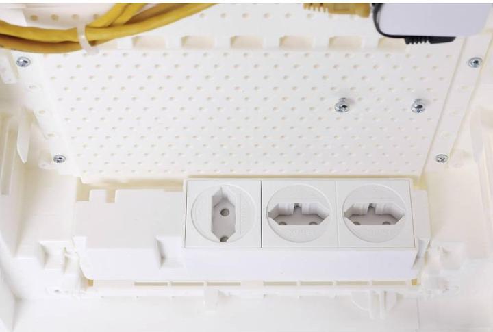 Actual product image F-Tronic Communication distributor JUMBO36K, 3-row, white Distribution box for multimedia applications