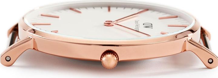 Actual product image Daniel Wellington Classic Petite St Mawes (Analogue wristwatch, 28 mm)