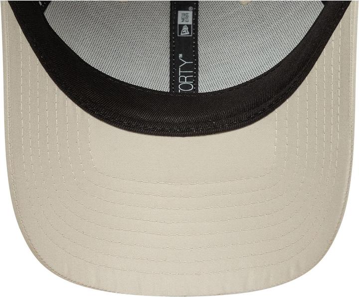Actual product image New Era 9Forty Strap Cap - FLAWLESS New York Yankees stone