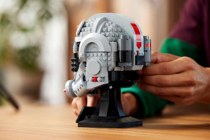 Actual product image LEGO 75429 AT-AT Pilot Helm (75429, LEGO Star Wars)