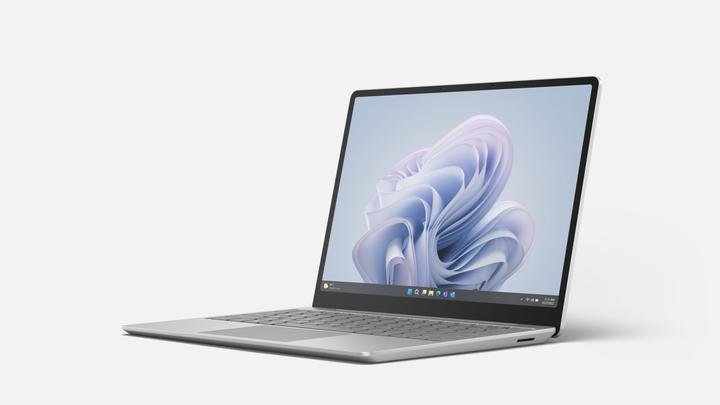 Actual product image Microsoft Surface Laptop Go 3 for business (12.40", Intel Core i5-1235U, 8 GB, 256 GB, DE)