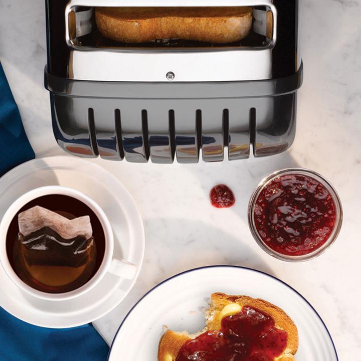 Actual product image Dualit CLASSIC TOASTER 4SLOT Charcoal