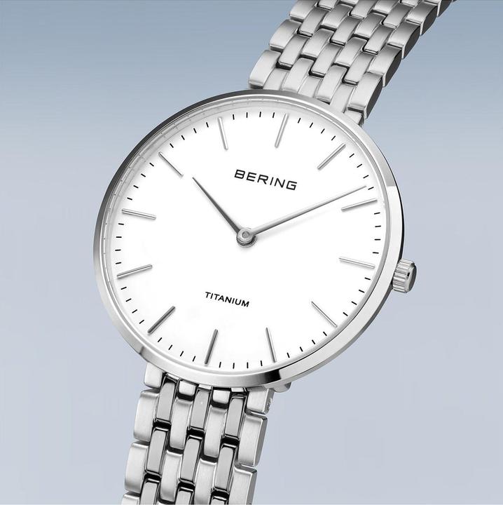 Actual product image Bering Damenuhr (Analogue wristwatch, 34 mm)