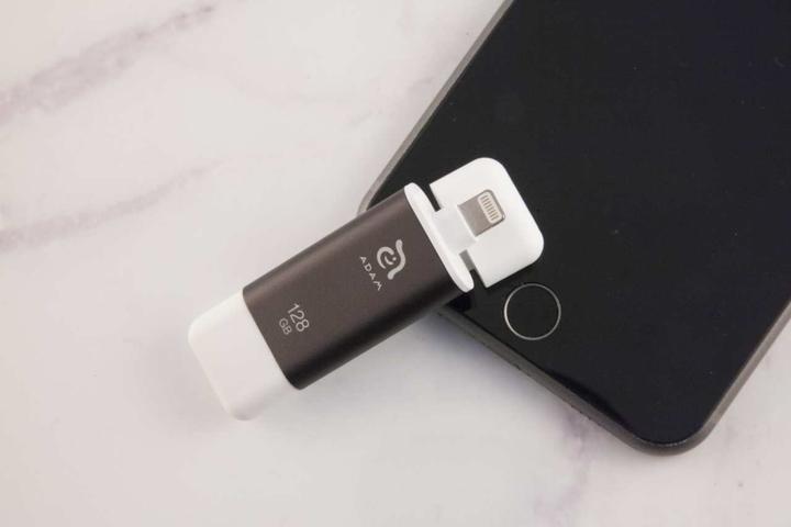 Immagine prodotto Adam Elements iKlips II (64 GB, Lightning, USB 3.1)