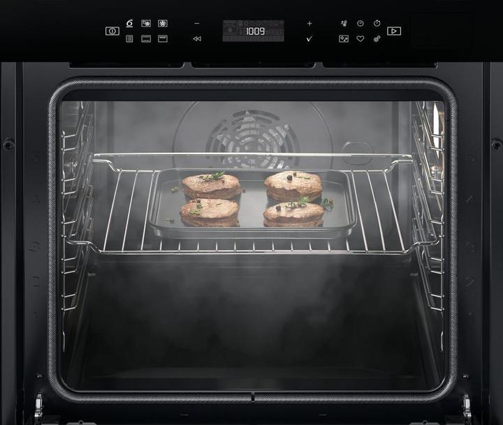 Actual product image Whirlpool W7 OS4 4S1 P BL