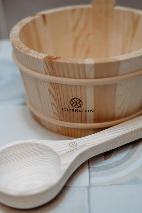Actual product image Liebenstein Sauna bucket with trowel, sauna accessories set