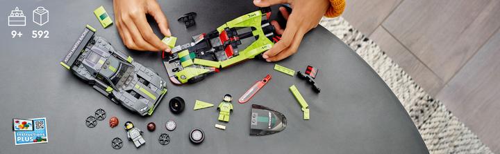 Productafbeelding LEGO Aston Martin Valkyrie AMR Pro & Aston Martin Vantage GT3 (76910, LEGO Snelheidskampioenen)