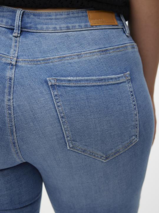 Immagine prodotto Vero Moda VMCFLASH Mid Rise Gerade geschnitten Jeans Straight-Fit (52)