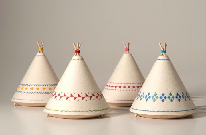 Produktbild Buokids Tischlampe & Nachtlicht Tipi rot (GX53)