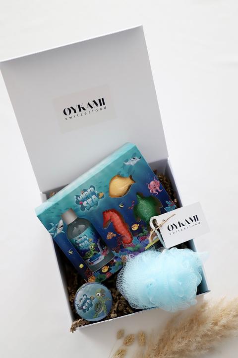 Actual product image Oykami Geschenkbox Junge "under the Sea" mit Seepferdchen