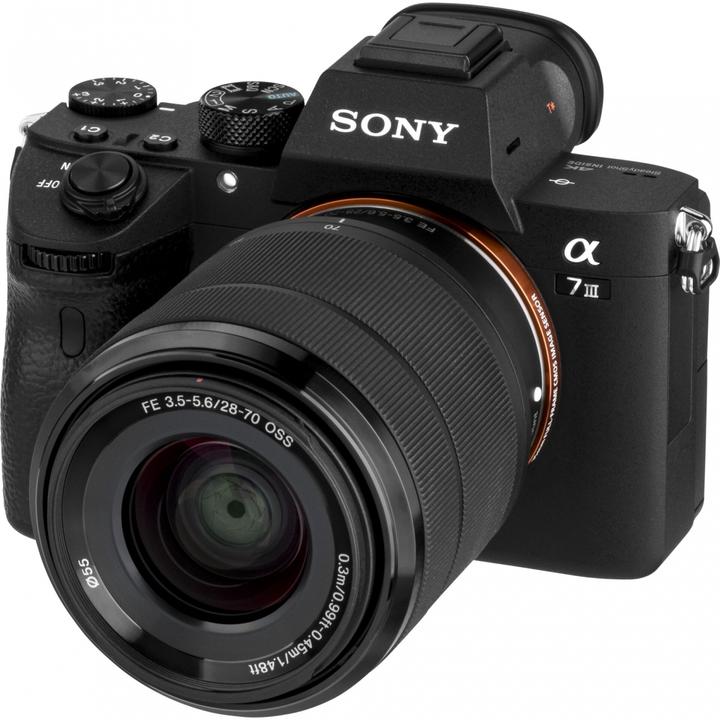 Immagine prodotto Sony Alpha 7 III Kit (28 - 70 mm, 24.20 Mpx, Full frame / FX)