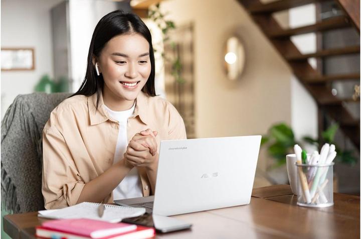 Produktbild ASUS Chromebook Plus CX3402CVA-PQ0489 14”FHD IPS i3-1315U 8GB/256GB UFS ChromeOS (14", Intel Core i3-1315U, 8 GB, 256 GB, DE)