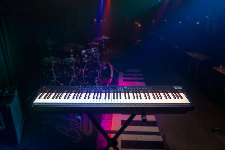 Actual product image Roland RD-88 EX (88 Keys)