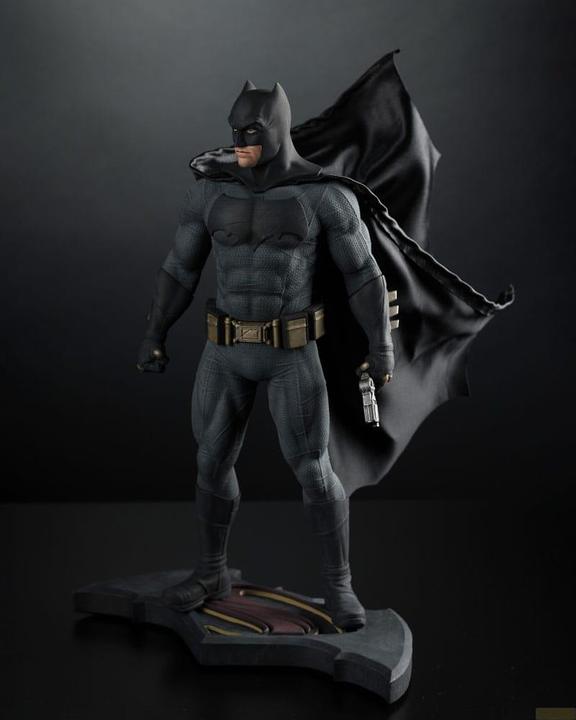 Actual product image DC Direct Batman v Superman: Dawn of Justice Statue 1/6 Batman 32 cm