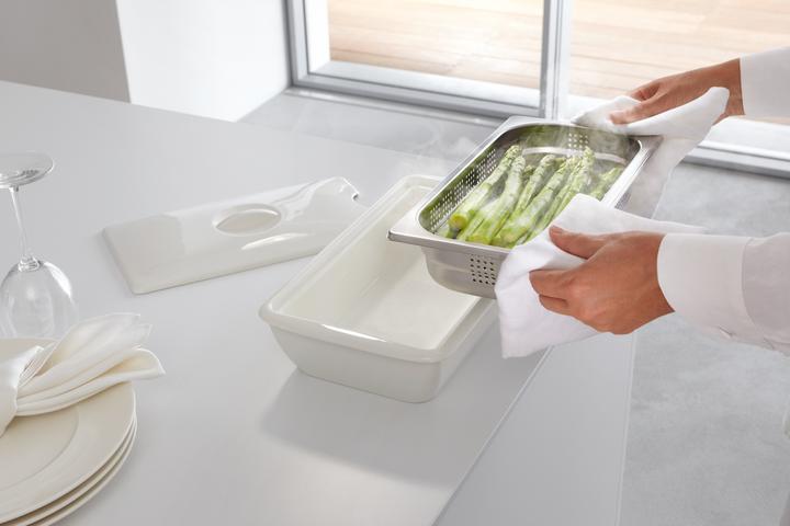 Actual product image Miele Serving dish porcelain