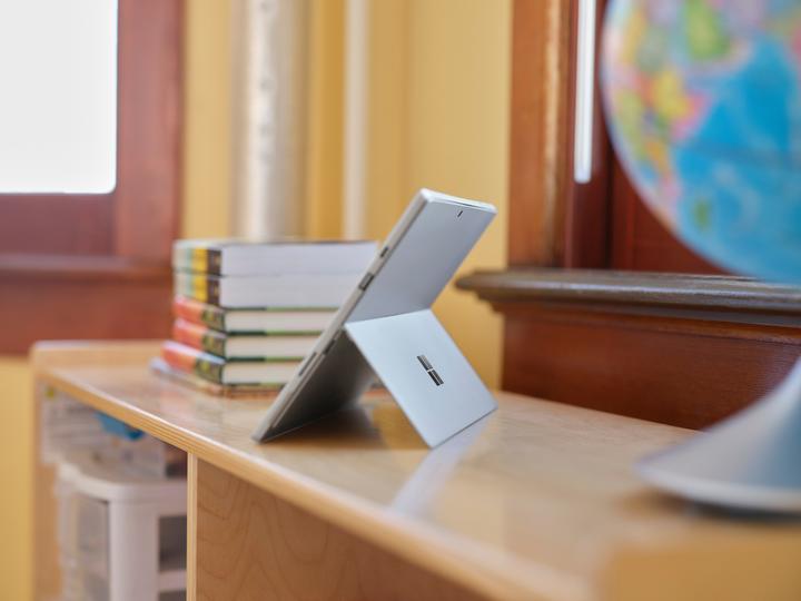 Produktbild Microsoft Surface Go 3 (10.50", Intel Pentium Gold 6500Y, 8 GB, 128 GB)