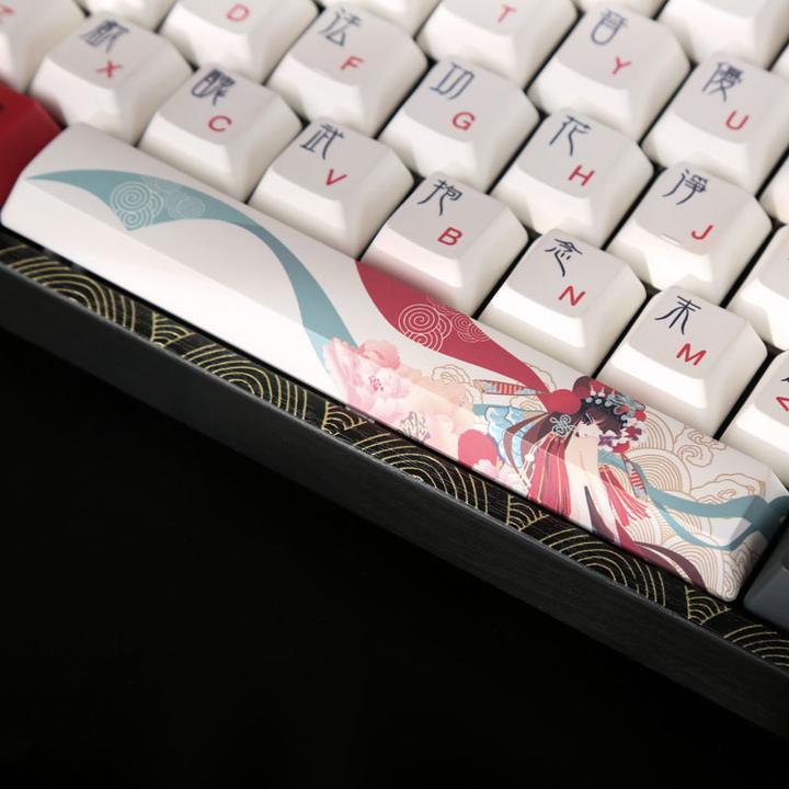 Produktbild Varmilo VEA108 Beijing Opera Gaming Tastatur, MX-Brown, weisse LED - US Layout (US, Kabelgebunden)