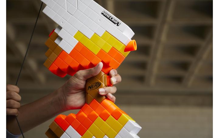 Actual product image Nerf Minecraft motorised sabrewing bow fires darts