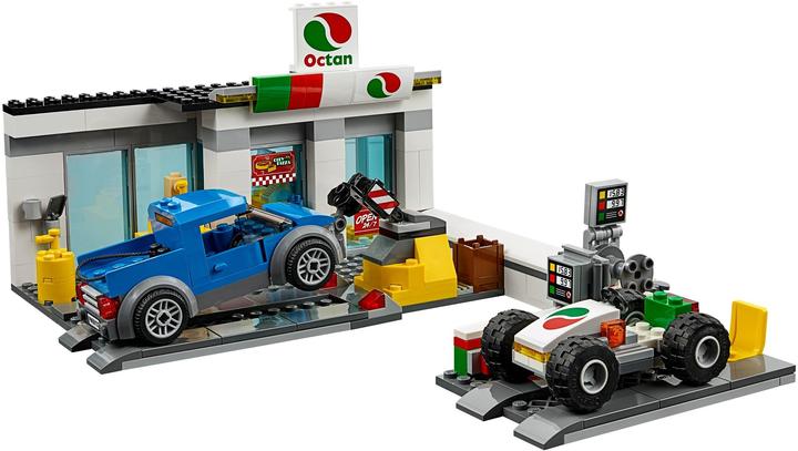 Immagine prodotto LEGO Stazione di servizio in città (60132, LEGO City)