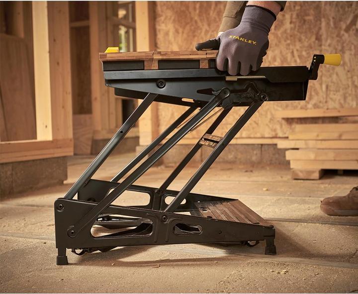 Actual product image Stanley Workmate with bamboo worktop and dual working height, loadable up to 250kg (50.50 cm, 54 cm)