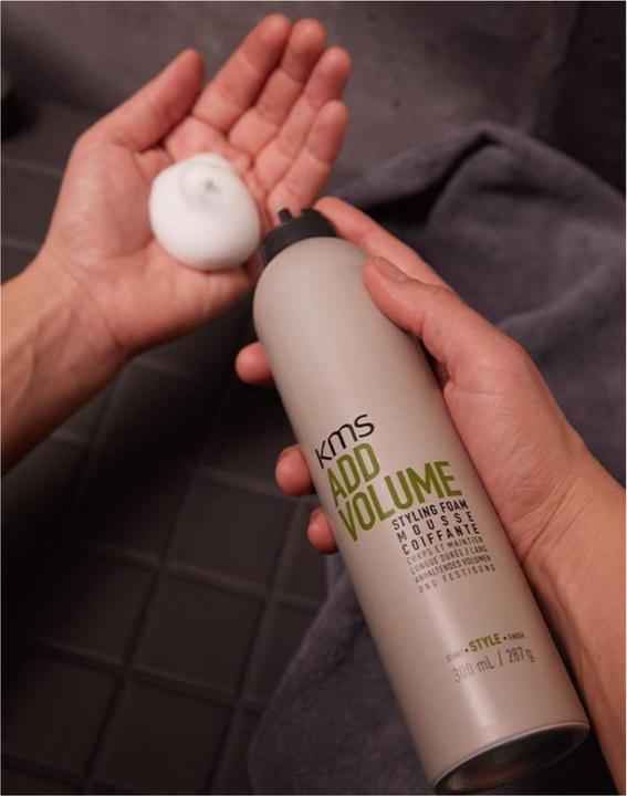 Produktbild KMS California AddVolume (300 ml, Volumenschaum)