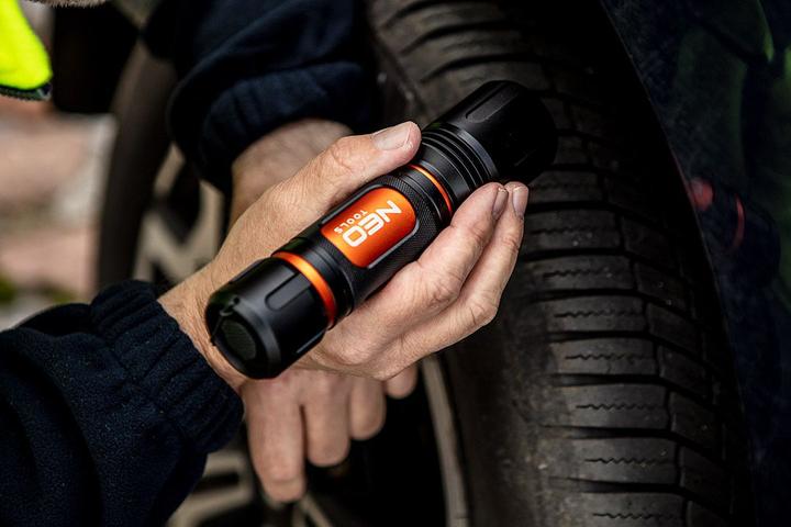 Image du produit Neo Žibintuvėlis Baterija maitinamas žibintuvėlis 6xAA 1500 lm CREE XHP50.2 LED (18.40 cm, 1500 lm)