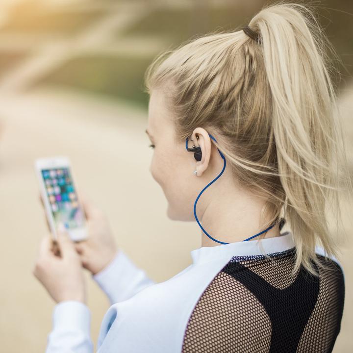 Actual product image Hama Freedom Athletics (No noise cancelling, 6 h, Cable)