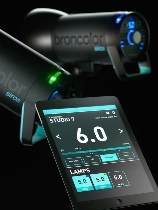 Actual product image Broncolor Siros 800 S Pro Kit 3 WiFi / RFS 2 (800 W, Set)