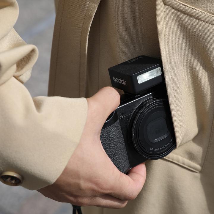 Actual product image Godox iM20 iFlash Camera Flash (Plug-on flash, Godox)