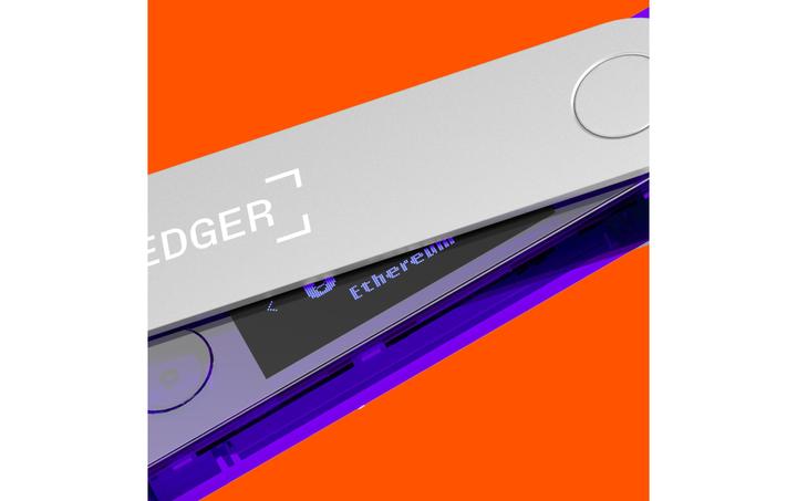 Actual product image Ledger Nano X - Purple (Dogecoin, Dash, Bitcoin, Litecoin, Ethereum Classic)