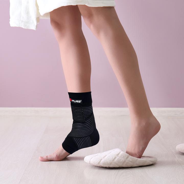 Produktbild Luxtri Sprunggelenkbandage XL Fussbandage Atmungsaktiv Knöchel Sport Fussgelenk (XL)