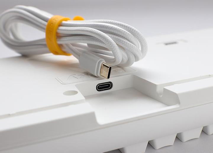 Actual product image Ducky One 3 Classic (DE, Cable)