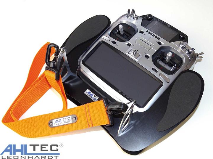 Produktbild AHLtec senderpult futaba t32mz carbon mit standard senderpultbügel, ohne handauflagen