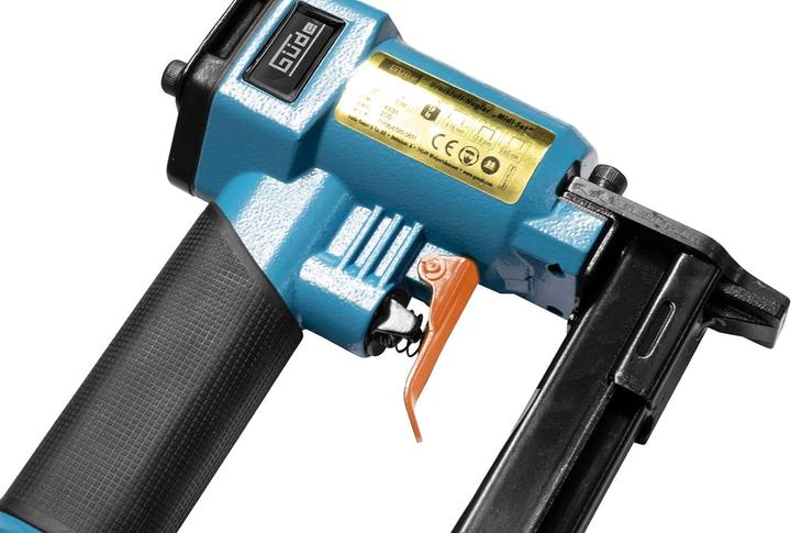 Image du produit Güde KN 14 Agrafeuse à air comprimé IG 1/4" ( 40088 ) + 1800x Agrafes + Huile + Lunettes de protecti