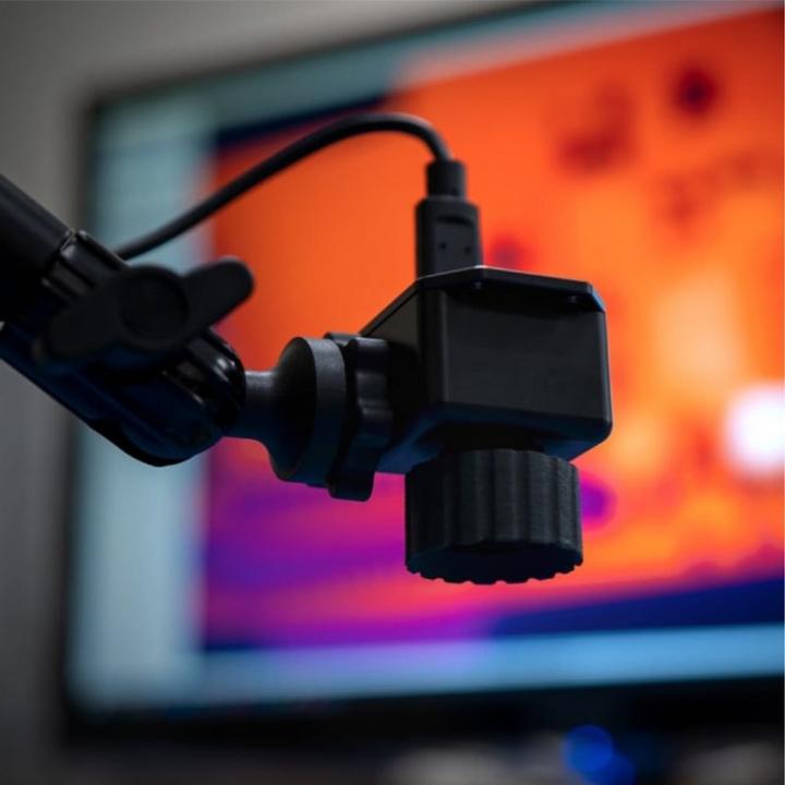 Actual product image SeeK Thermal IQ-AAA Thermal Imaging Camera Noise equivalent temperature difference (NETD) Black 320 x 240