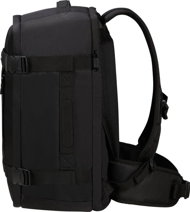 Produktbild American Crew Urban Track Asphalt Black (44 l)