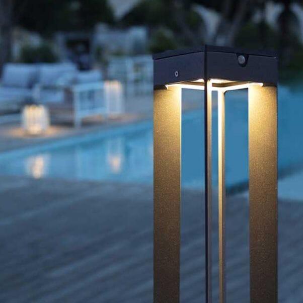 Produktbild Les Jardins Blade Solar-Pollerleuchte Small Modell 500 lumens (500 lm)