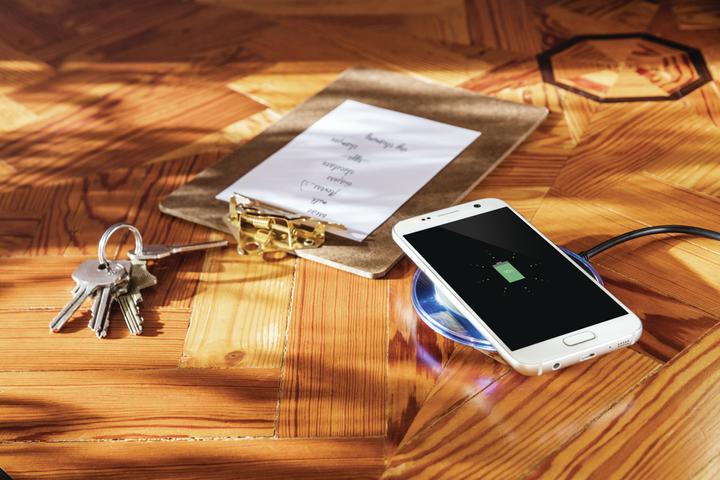 Produktbild Trust Yudo wireless Charger f. Smartphones (5 W)