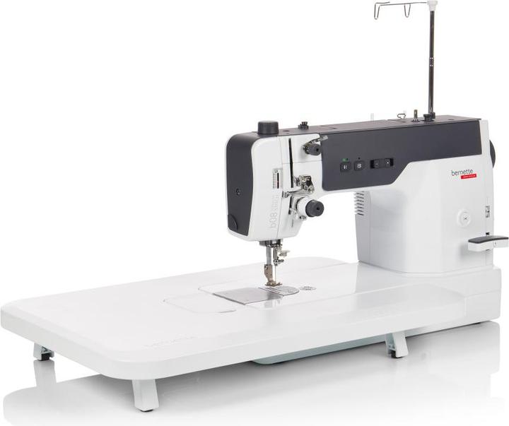 Produktbild Bernette b08 Straight Stitch