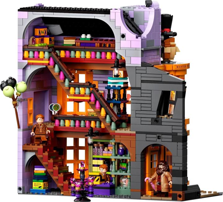 Actual product image LEGO Harry Potter Diagon Alley (75978, LEGO Harry Potter, LEGO Rare Sets)