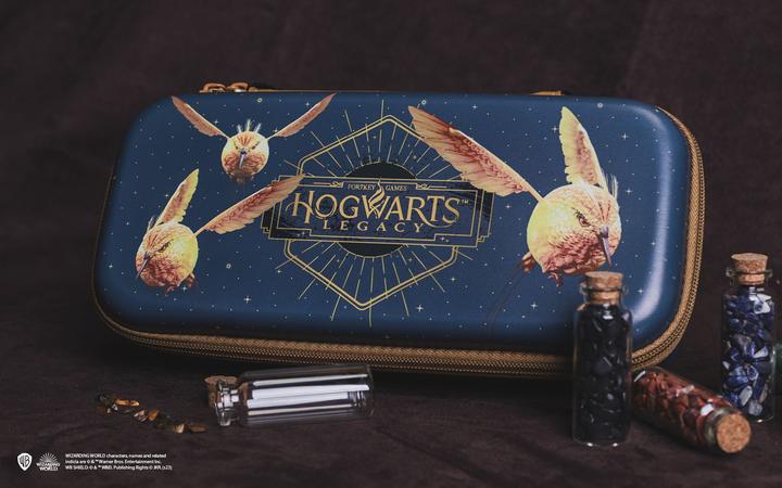Image du produit Trade Invaders Harry Potter - XL carrying case - Poudlard, Golden snitch (Switch, Switch Lite, Switch OLED)