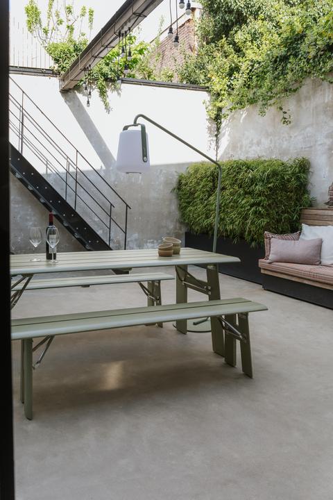 Actual product image Zuiver Outdoor Table Avenue Desert Sage (79 cm)