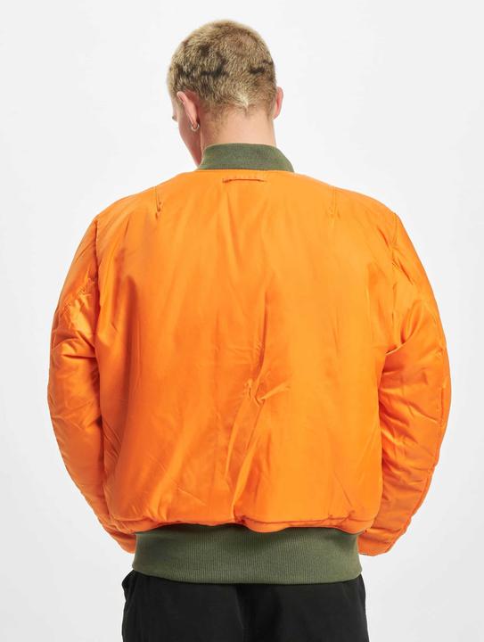 Actual product image Alpha Industries MA-1 (L)